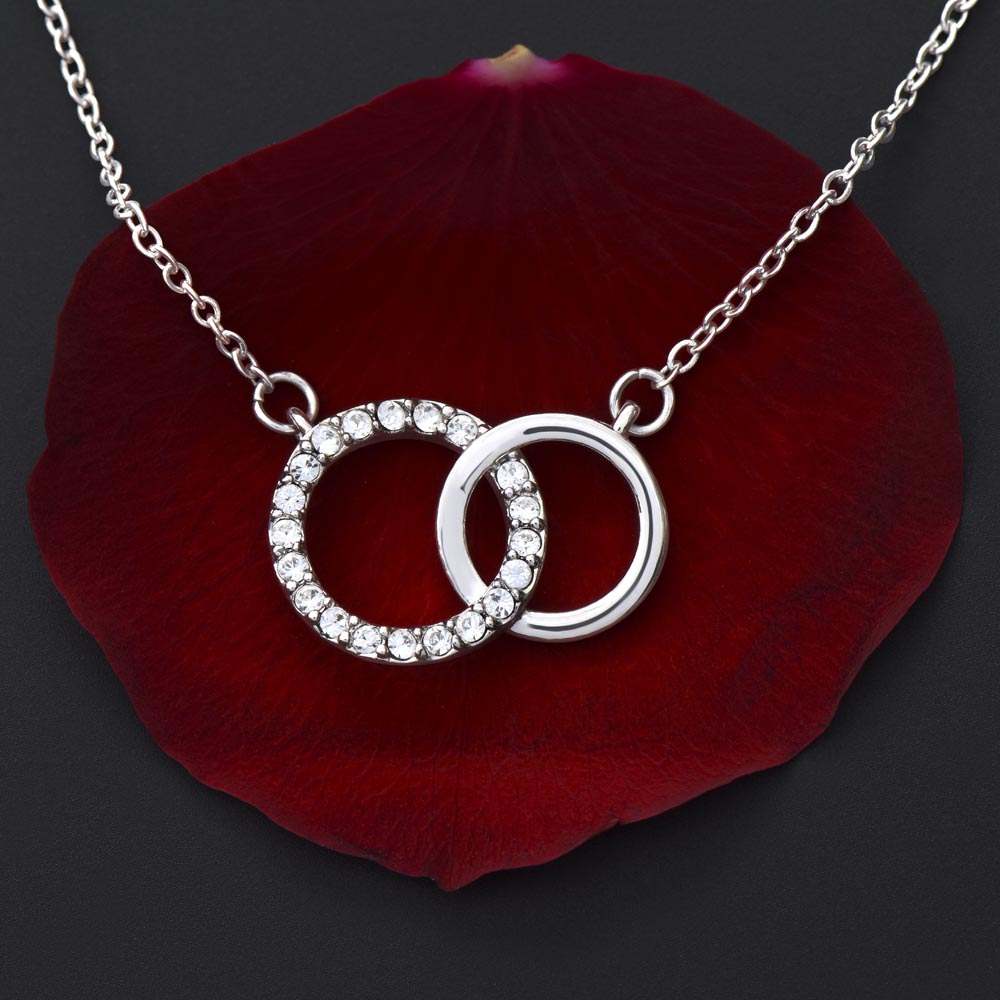Daughter Braver Stronger Smarter Interlocking Circles Necklace - Image 8